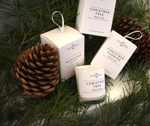 Load image into Gallery viewer, Mistletoe Mini Candle