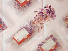 Load image into Gallery viewer, Botanicals Bath Shot