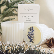 Load image into Gallery viewer, Christmas Day Soy Candle
