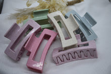 Load image into Gallery viewer, Hair Claw Clips Pastel Vibe
